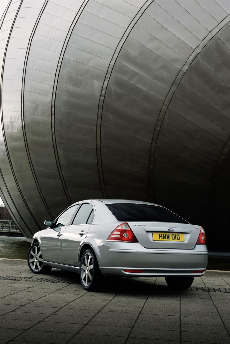  Ford Mondeo 2003 года  (фото 43 из 52)